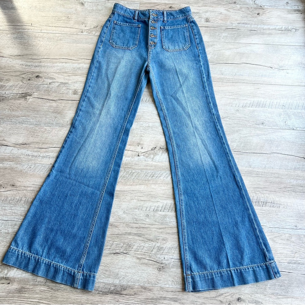 NWOT Pull & Bear Flare High Waisted Button Up Jeans